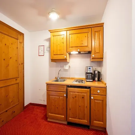 아파트 Gemuetliches In Mit Balkon
