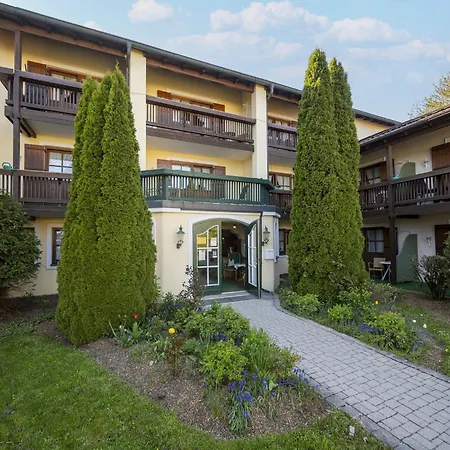 아파트 Gemuetliches In Mit Balkon